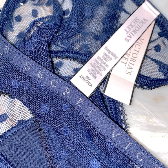 Victoria Secret Navy Medium VERY SEXY Thong Panty - Picture 6 of 6